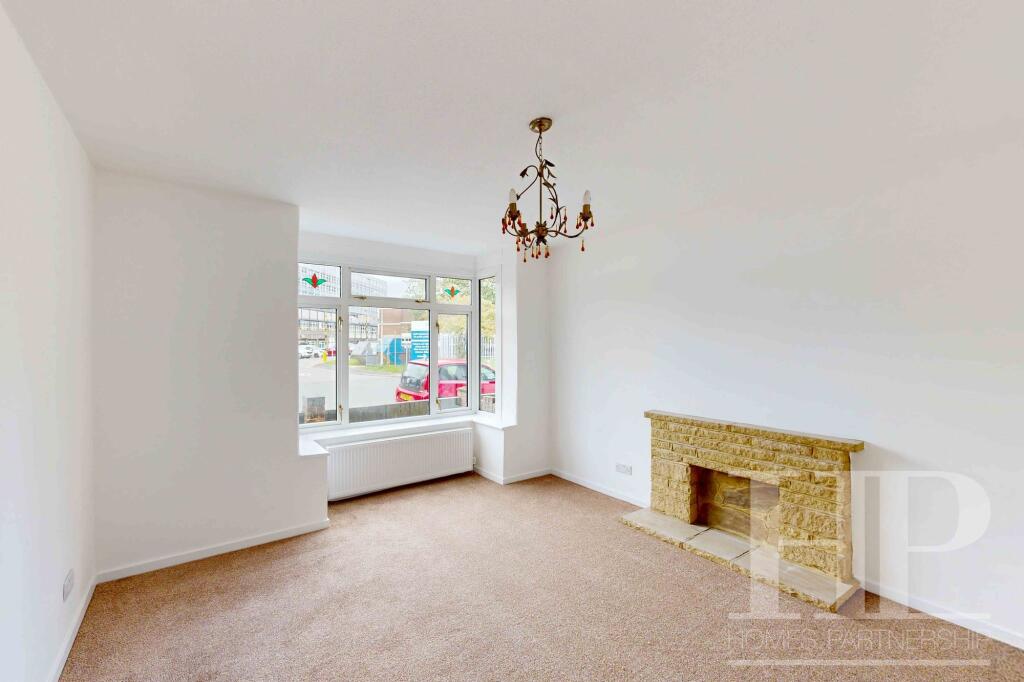 Lounge/family room