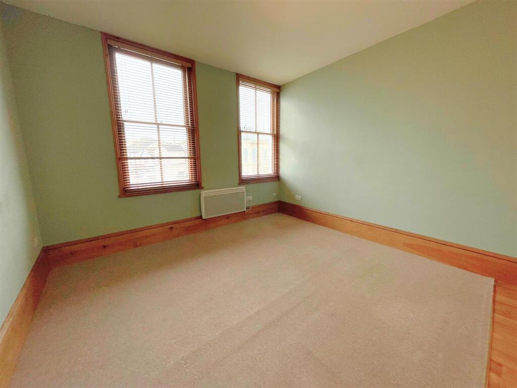 Living Room / Kitchen