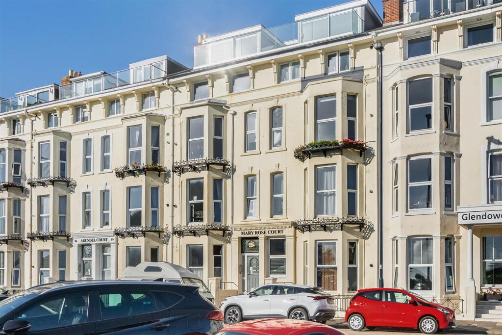 Front of property.jpg