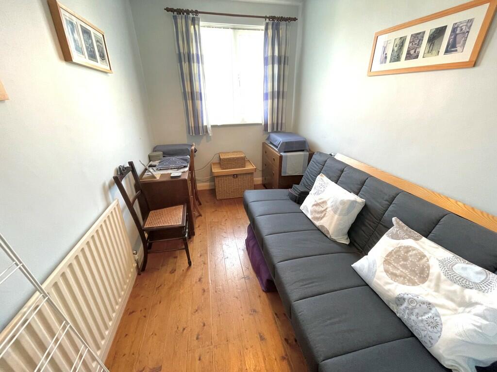 9 Beacon Way Bed2