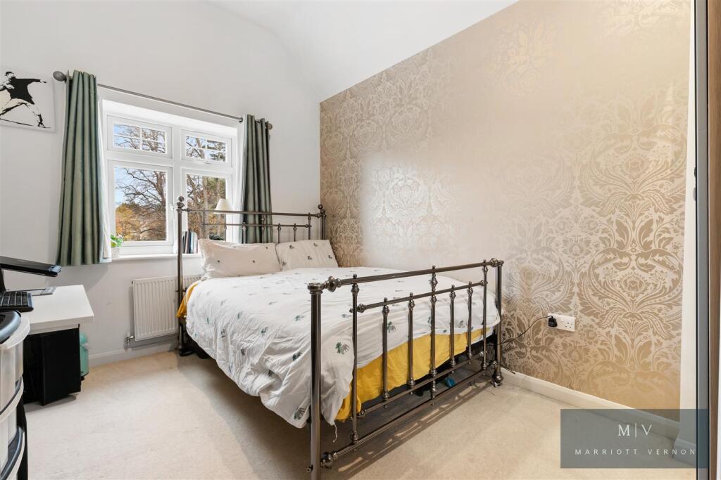 Flat 14, Eva Court MV-9.jpg