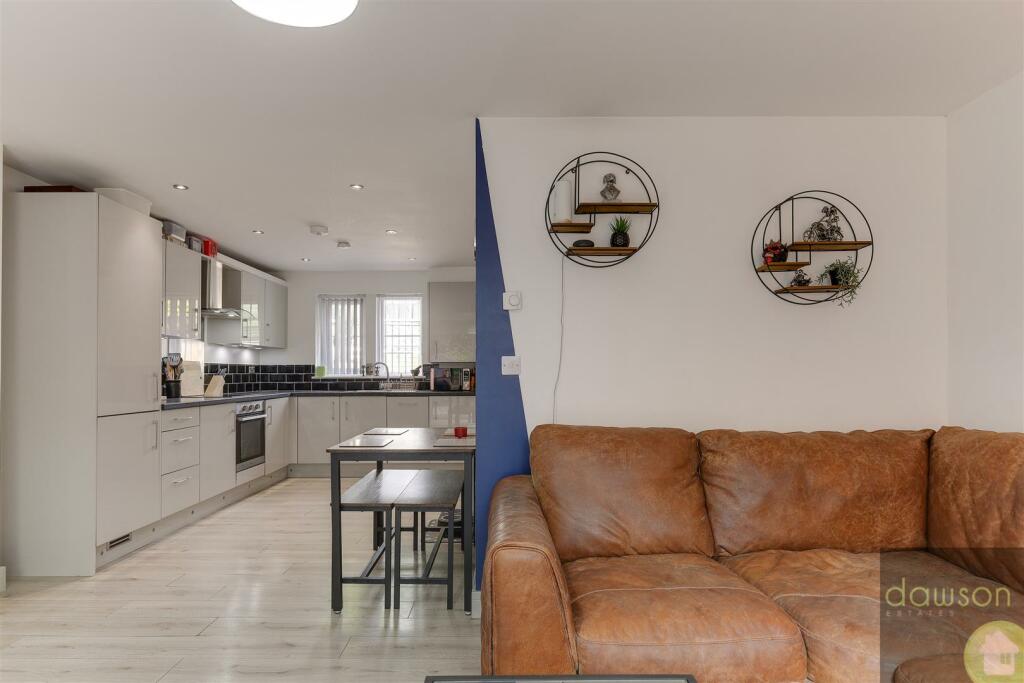 Lounge/Diner/Kitchen