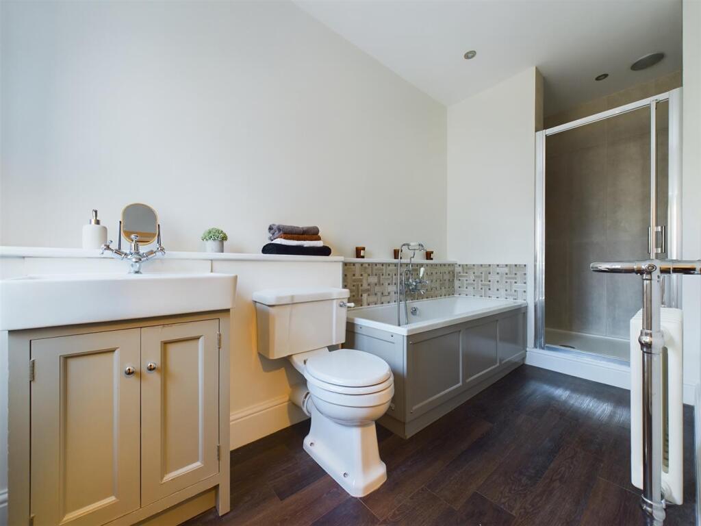 Fitted Four-Piece Bathroom