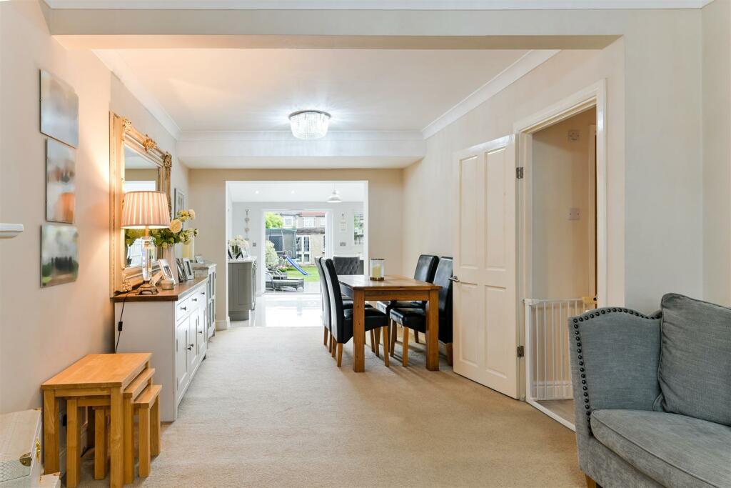 CONNAUGHT ROAD, 36 (14).jpg