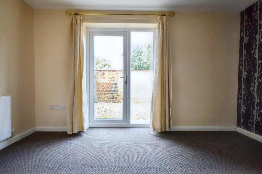 Semilong court (9).jpeg