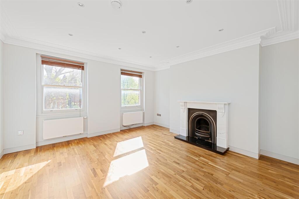 Flat 3, 35 Netherhall Gardens Hi-1.jpg