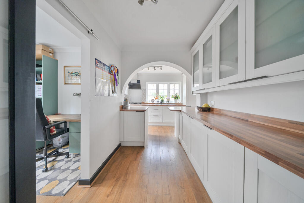 1334090-12-688ce5...