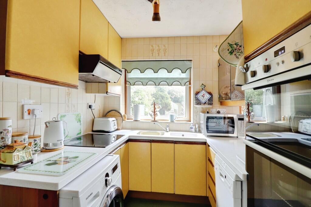 883d2025-img_8881...