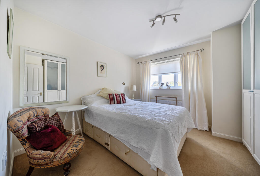 1359092-20-68dbbe...