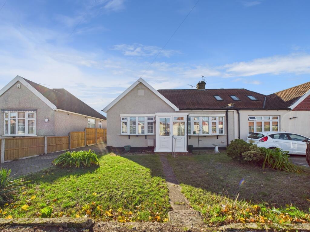 Presented by Clinton at EweMove Bexleyheath and Da