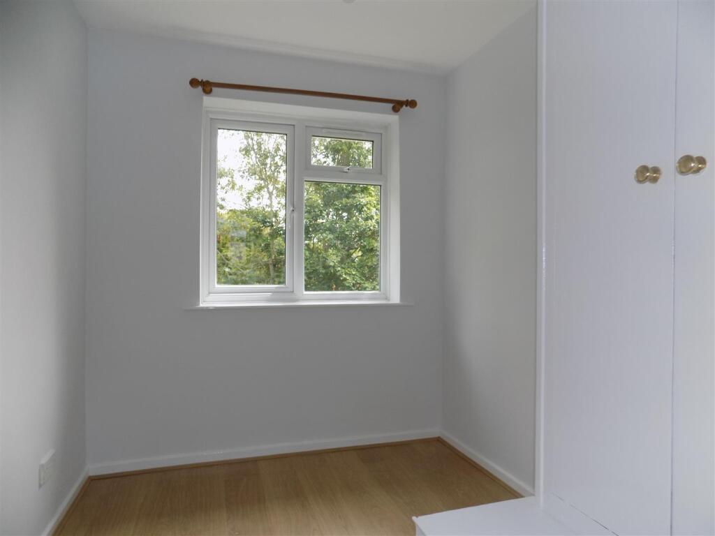 2 Hazley Walk - Bed 3.JPG