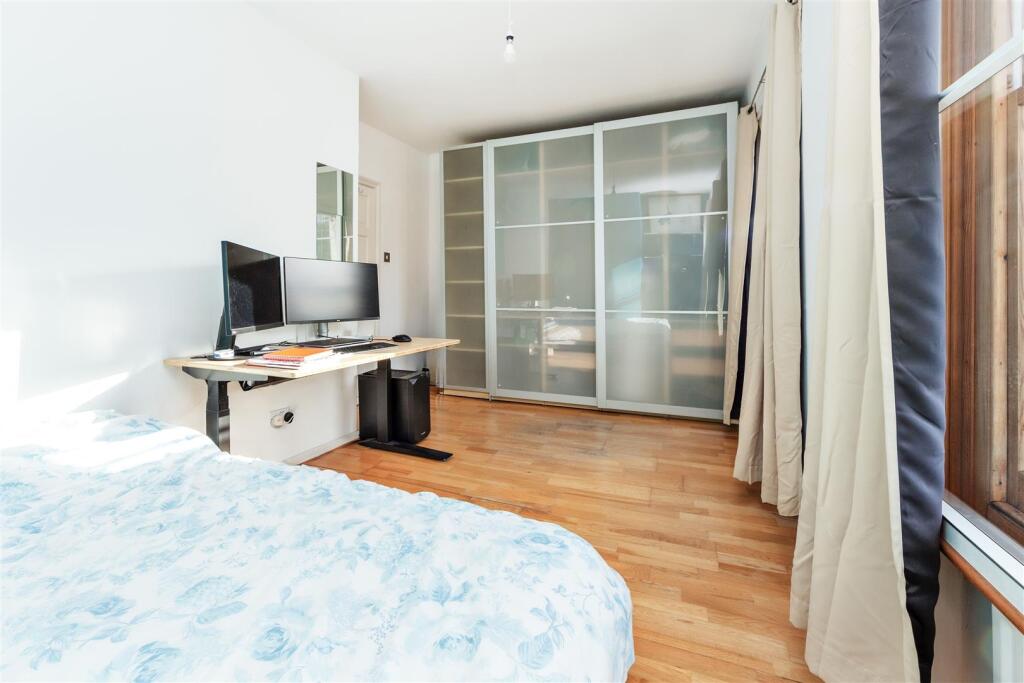 2nd bedroom 2.jpg