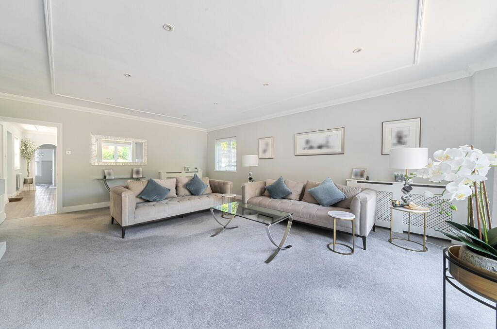 15-68223bbeca7a3-...