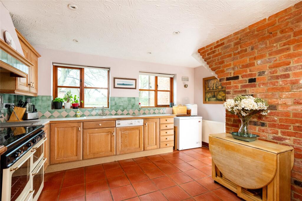 Kitchen/Breakfast