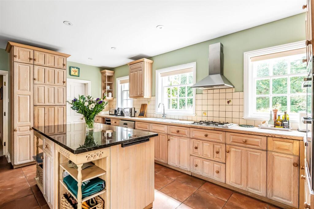 Kitchen/Breakfast Room