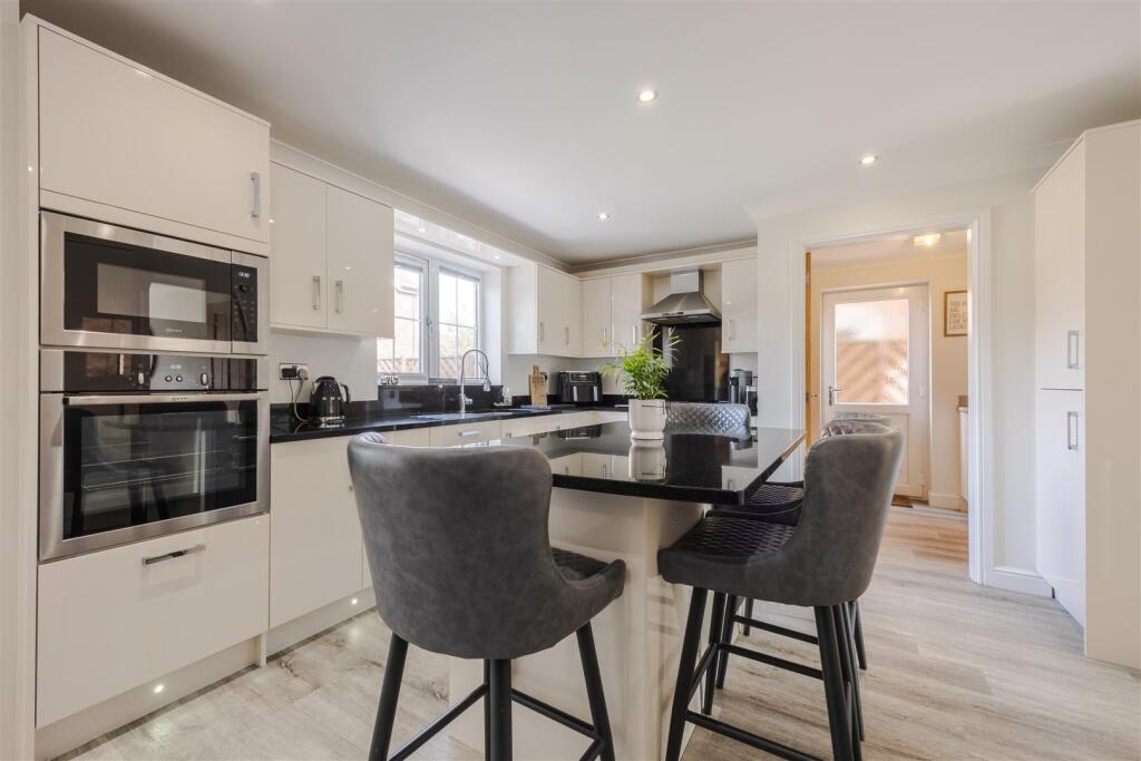 Kitchen diner