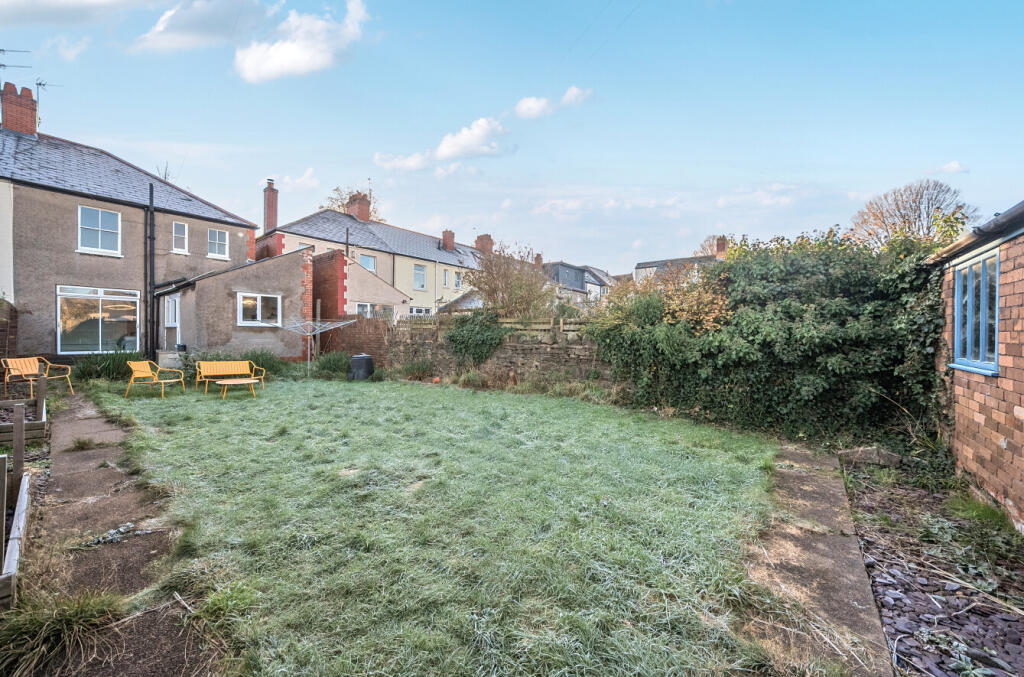 1381701-5-692039e...