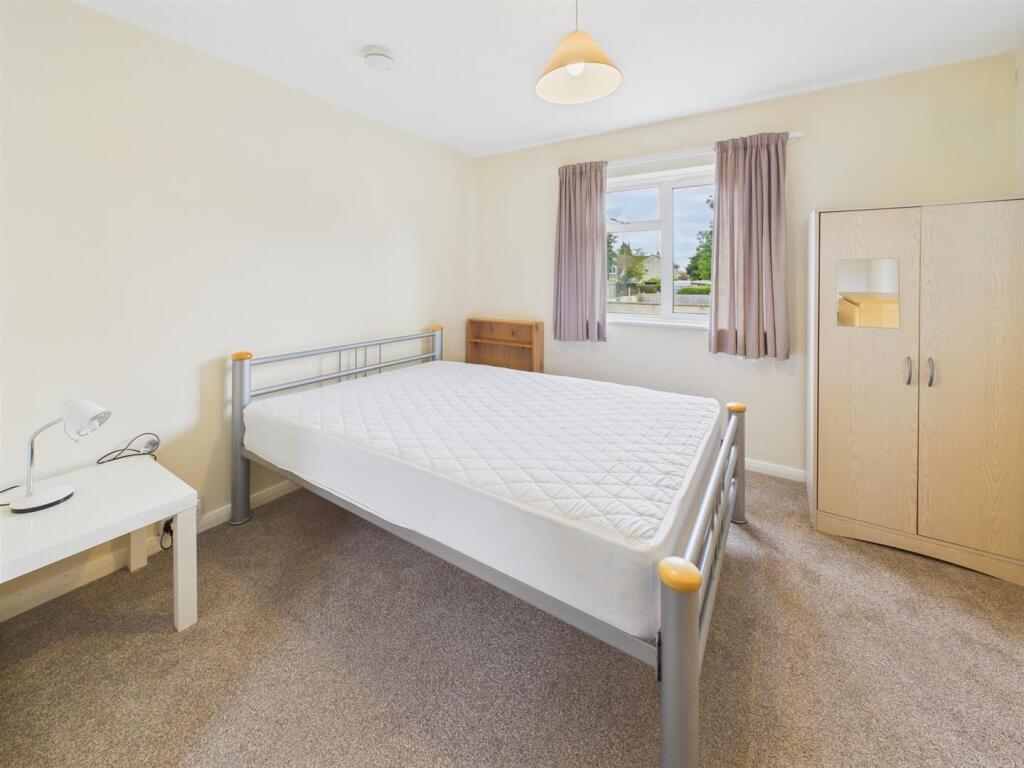 CAM03789G0-PR0079-ST