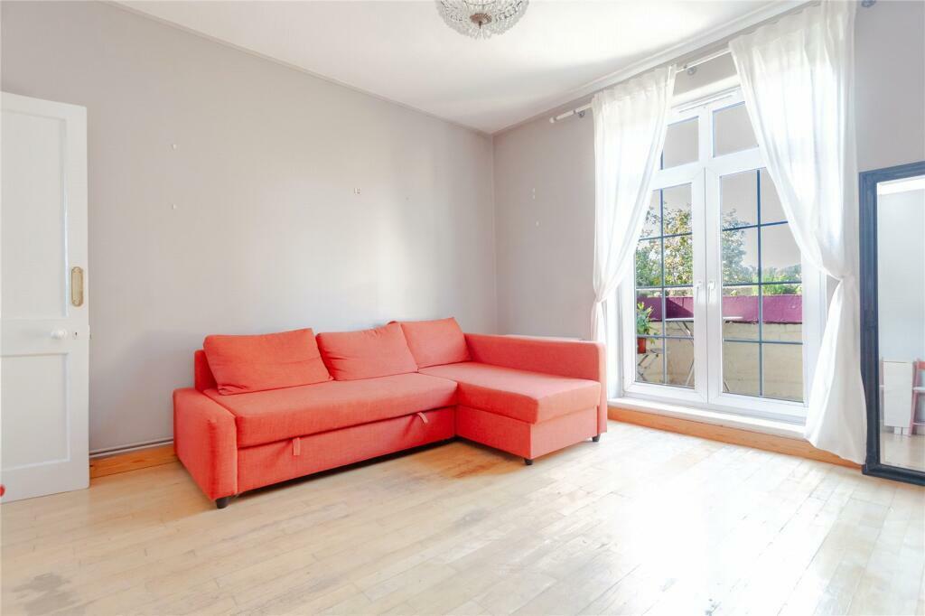 Prusum living room 2.jpeg