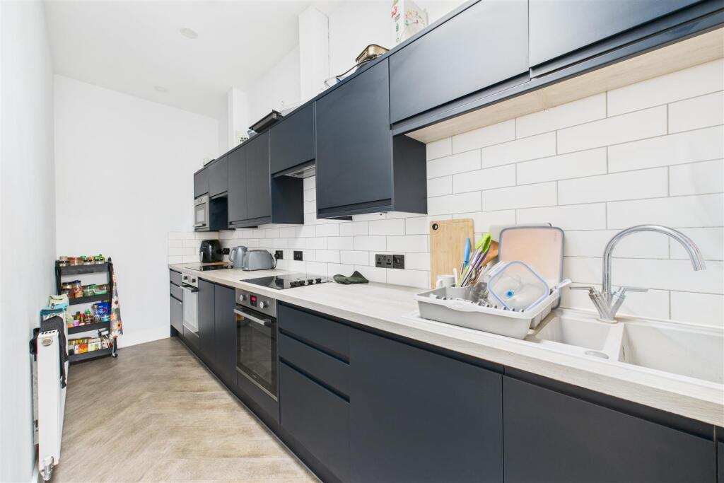 Flat 1 | 1 - 3, Old Church Road Clevedon, North So