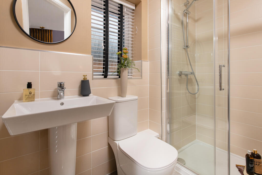 Inside view 4 bedroom Kirkdale en suite to main bedroom