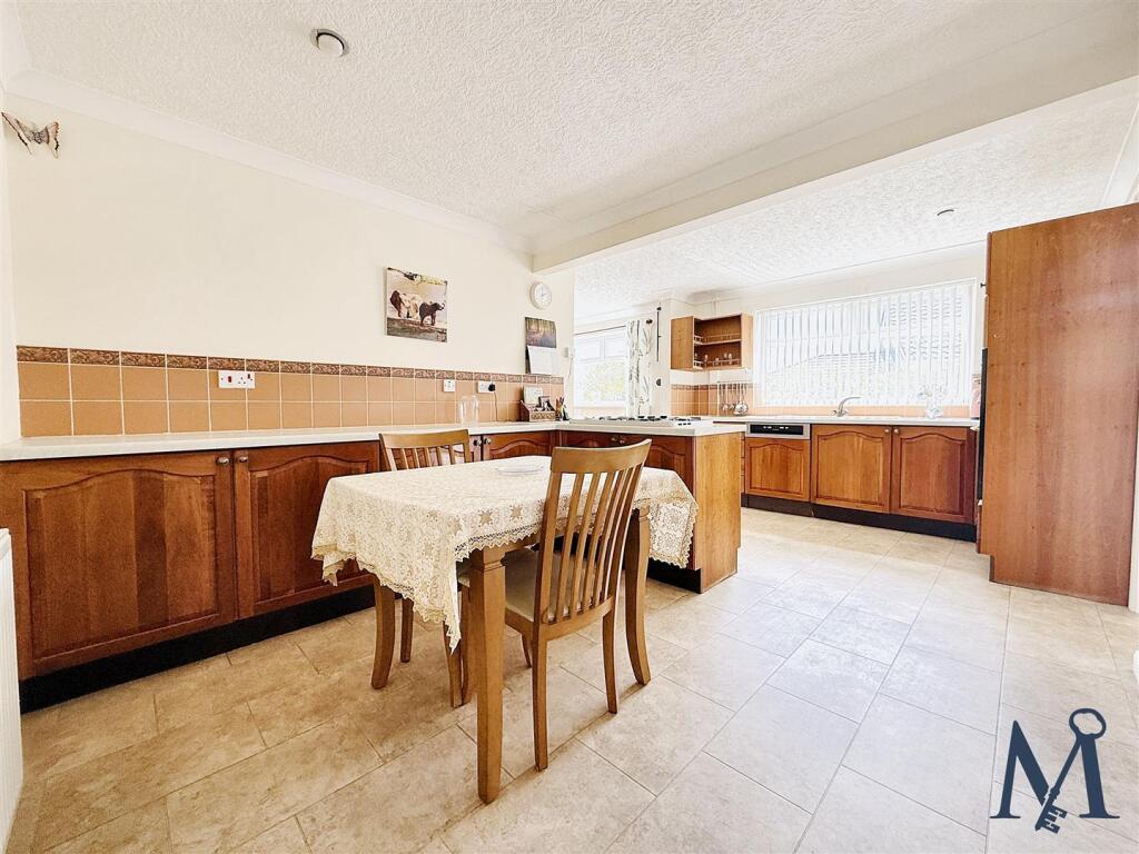Open Plan Kitchen Diner