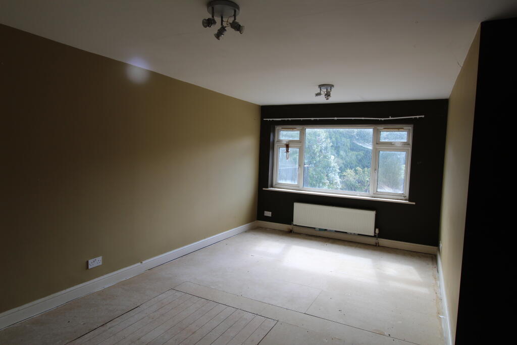 Forest Edge House, Jacobs Walk, Totton, SO40 9JU