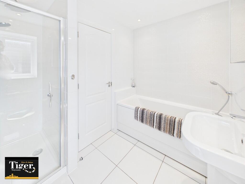 CAM03440G0-PR0373...