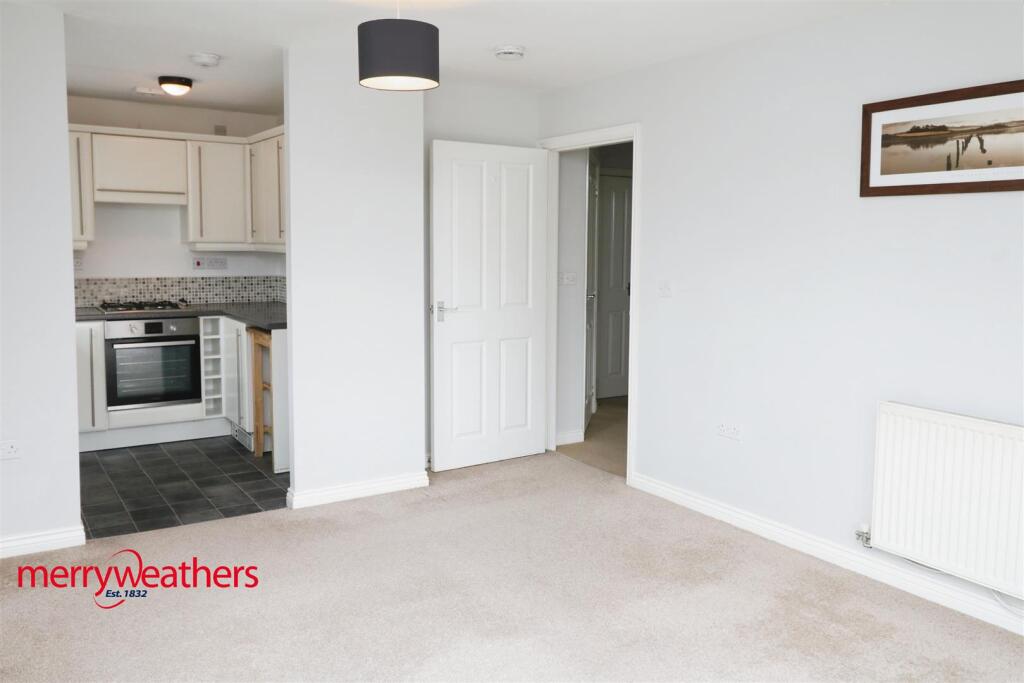 076df5eb-19 20elderberry 20- 20lounge.JPG