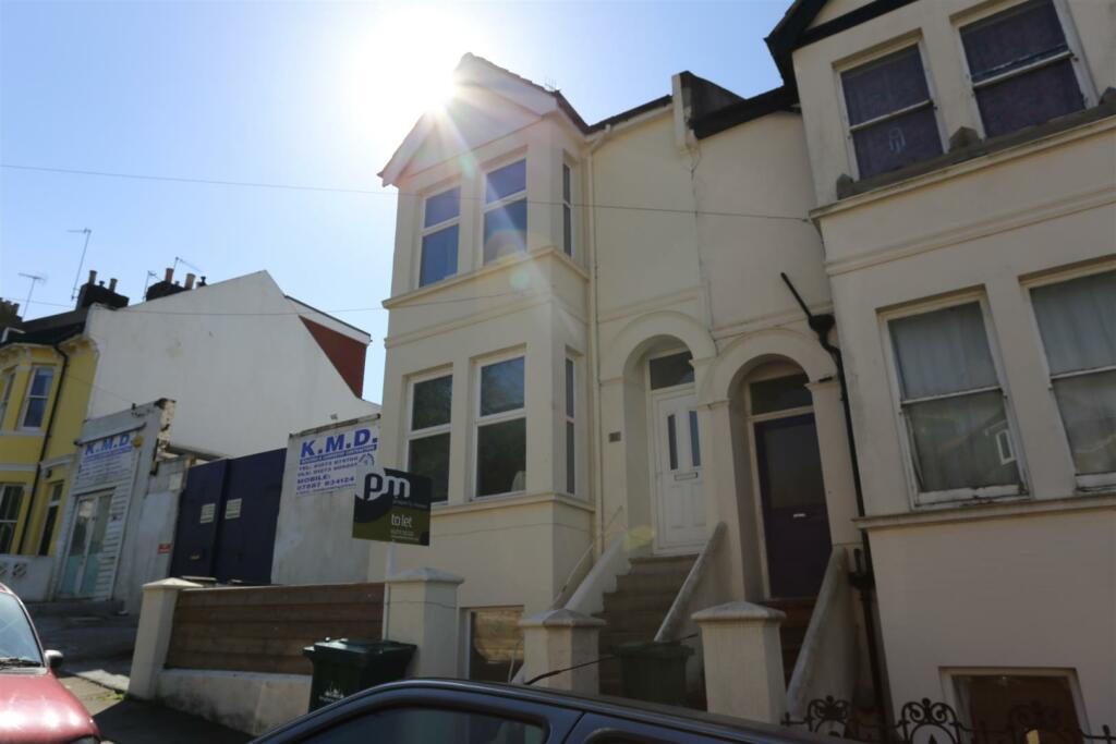111Whippingham Road 2.JPG