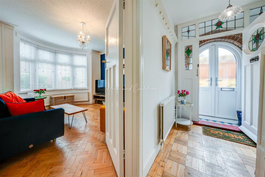 Porthamal Gardens, Rhiwbina, HernCrabtree (14).jpg