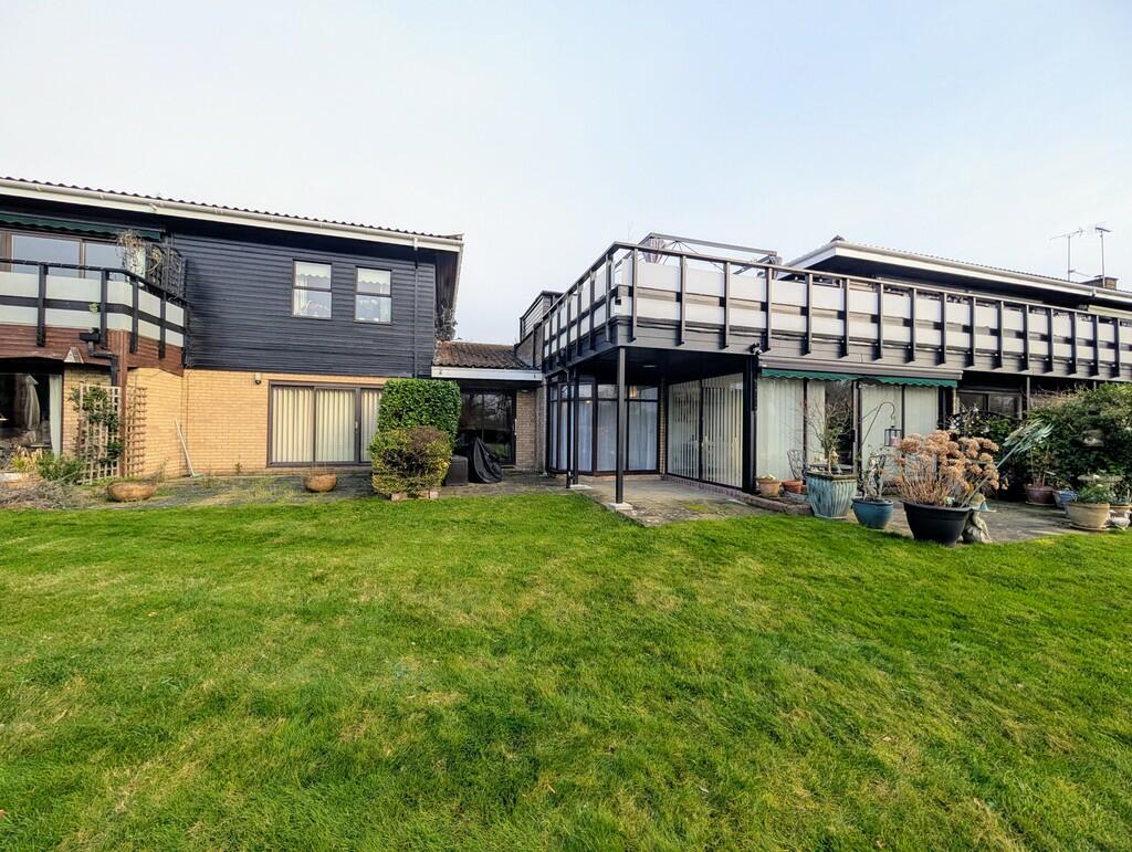 PXL_20241223_1405...