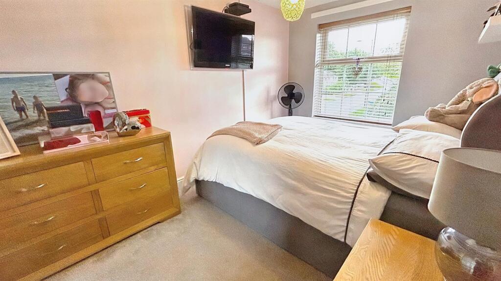 Bedroom 2.jpeg