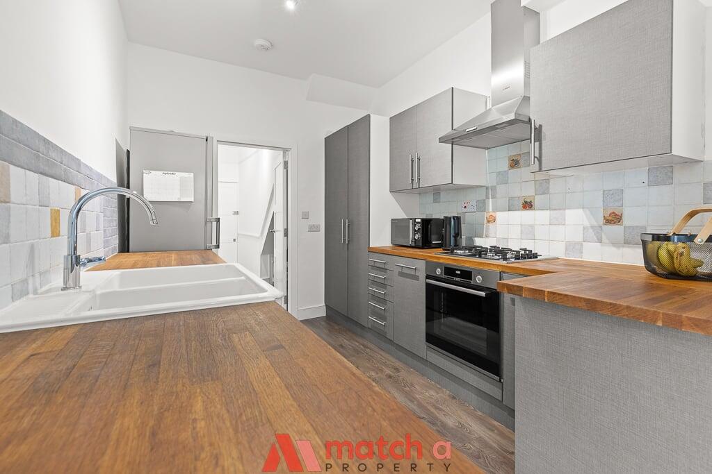 Midhurst Road, Ealing, London, W13