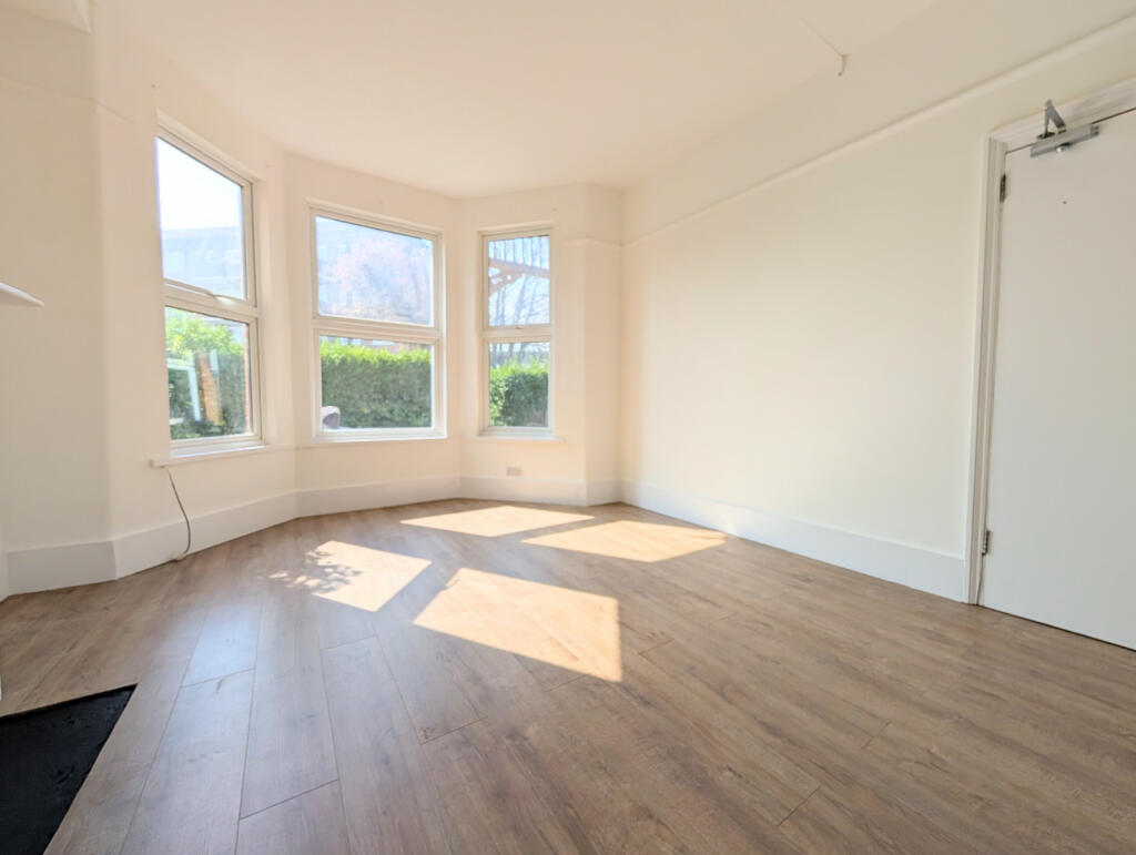 Bedroom  / Living Room