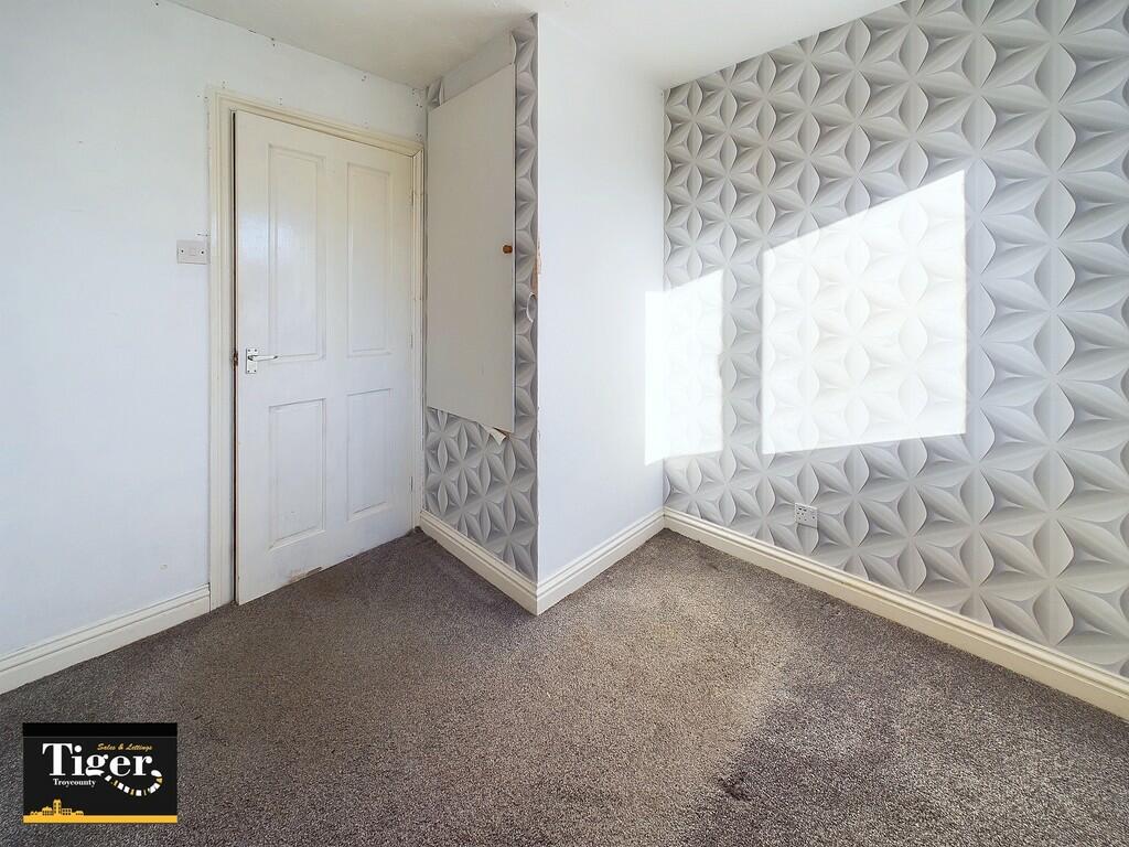 CAM02176G0-PR0409...