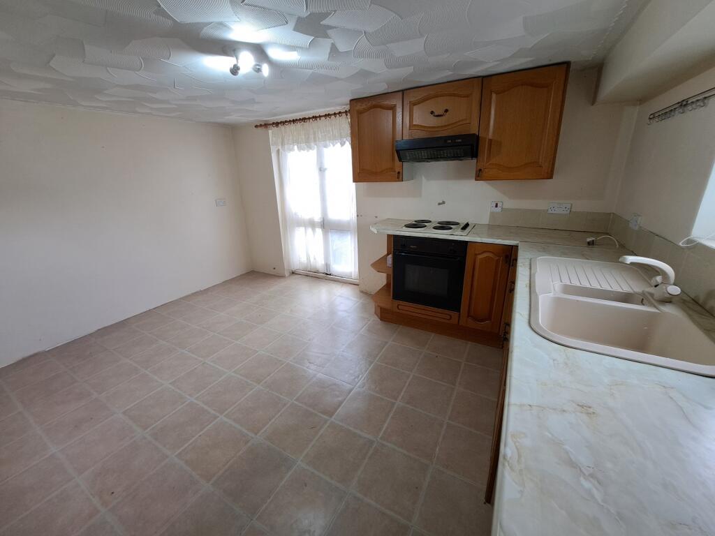 Kitchen/ dining room