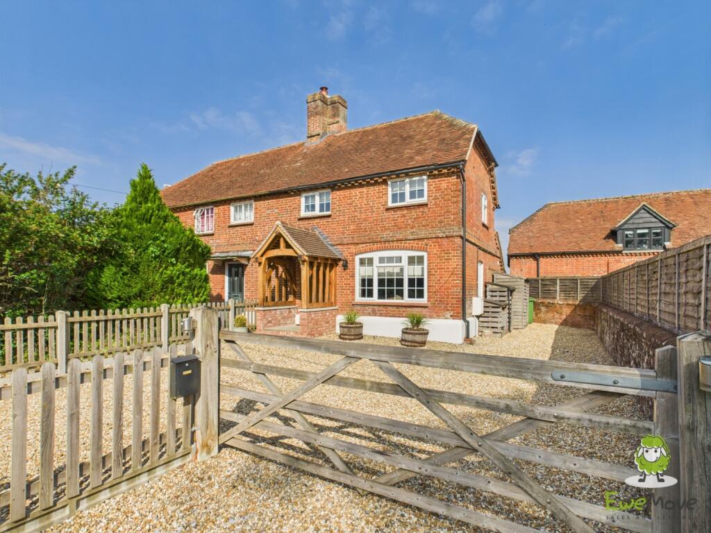 EweMove Basingstoke Estate Agents 17 Vyne Road 