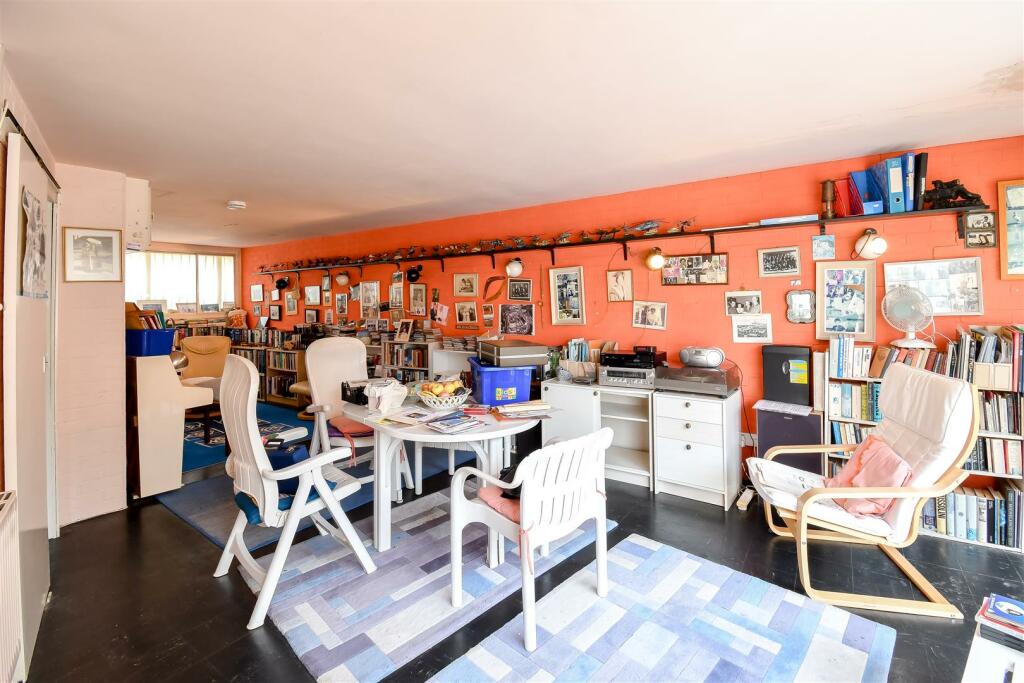 Hobby Room