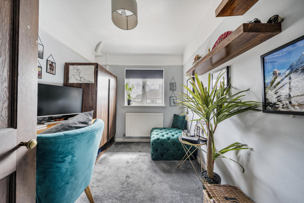 Bedroom/Office