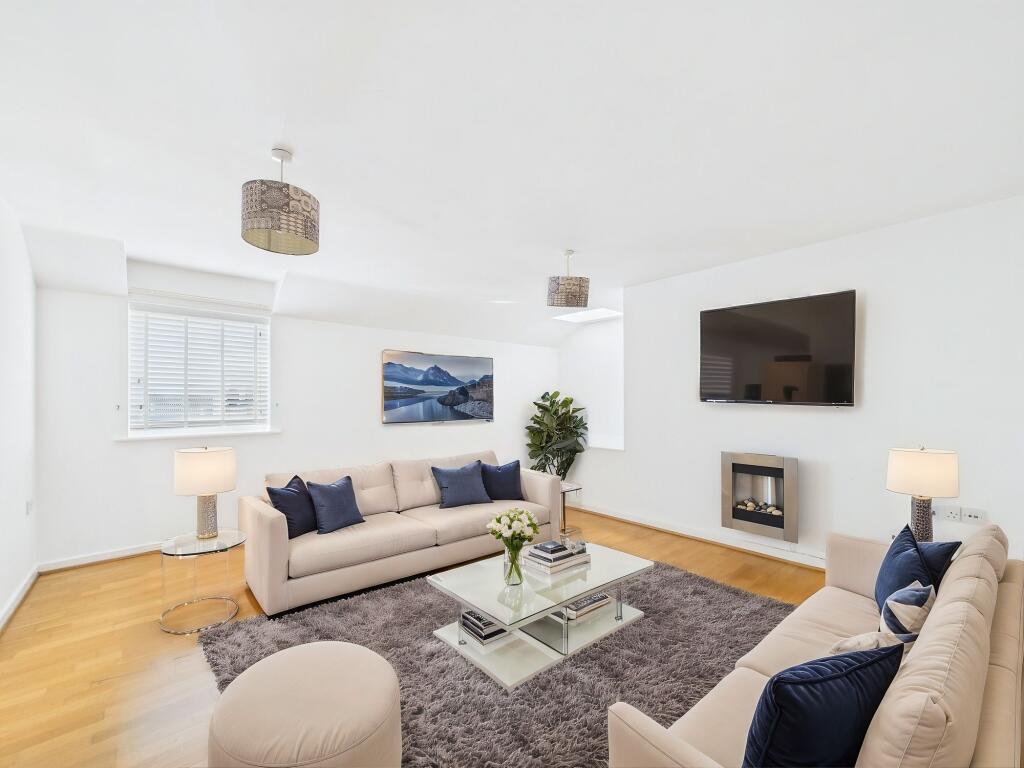 Lounge (Virtually Furnished)