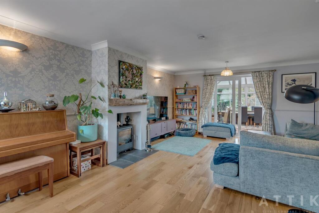 80 Reepham Road, Norwich, NR6 5LT (35).jpg