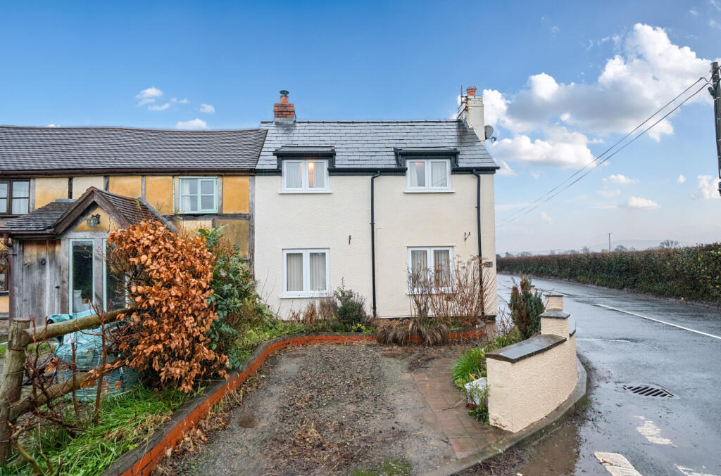 1393043-33-69442569161de-ARW-1