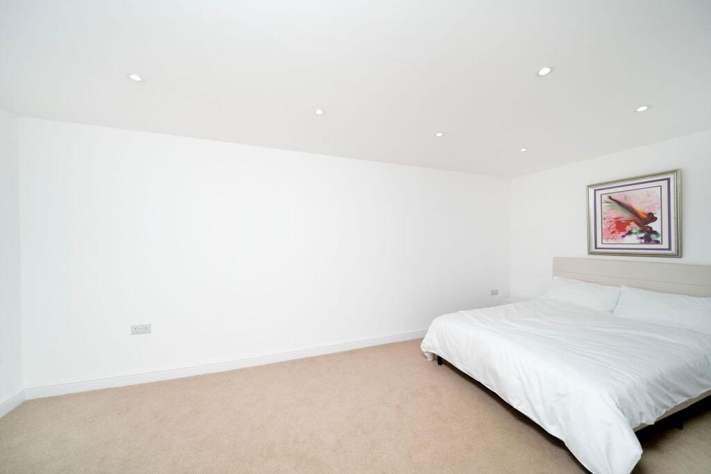 MM - Principal bedroom 2.jpeg