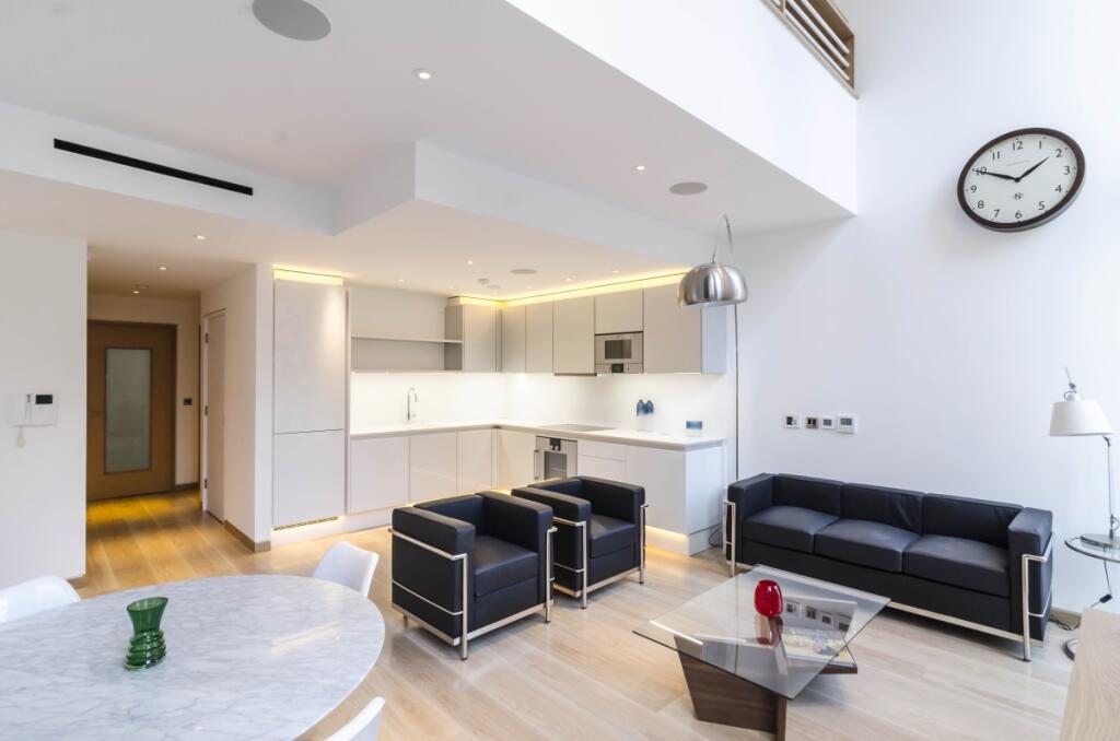 Lounge 2