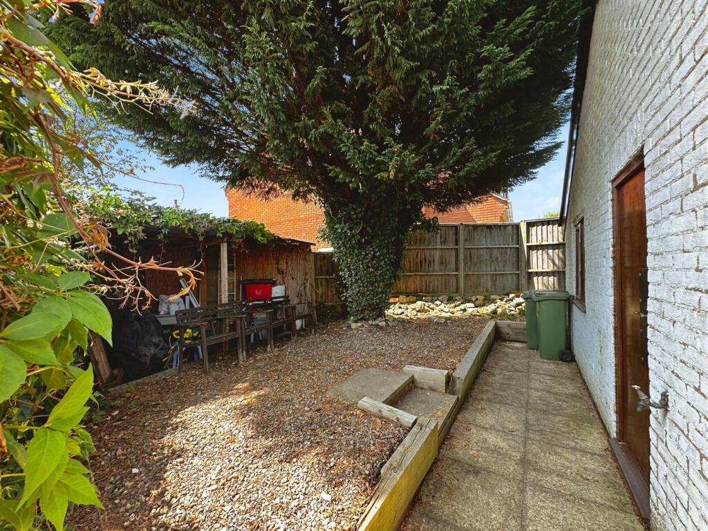 638f9908-A-49E5-BC63-0453685ACFB1-8890-000002E84F7