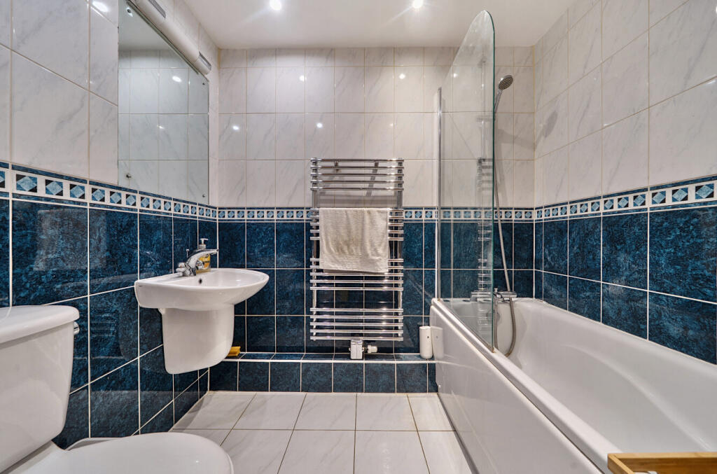 1316374-6-68667a2...