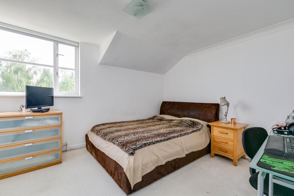 Guest Bedroom Suite