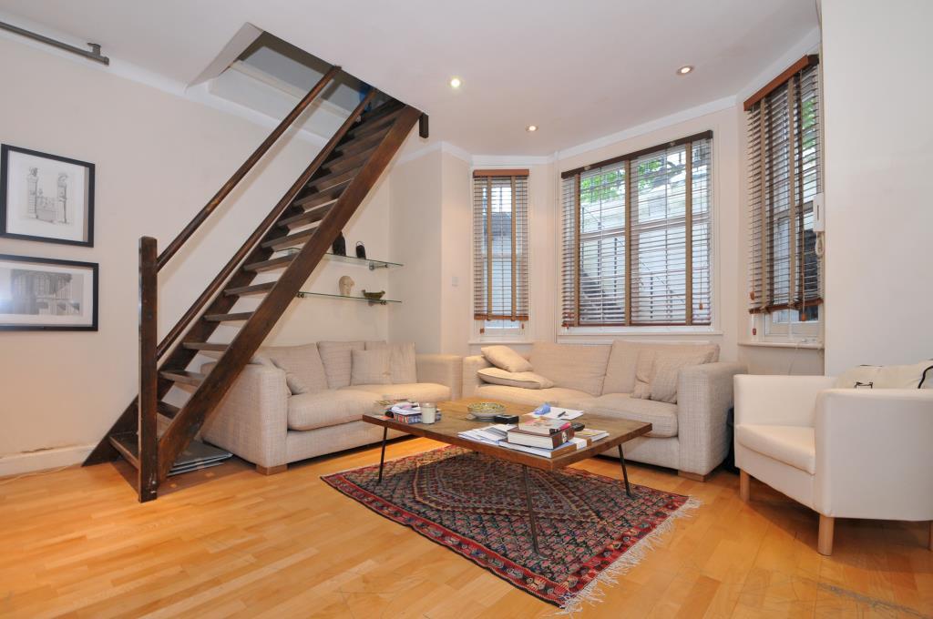 Spacious Reception Room (shot 2)