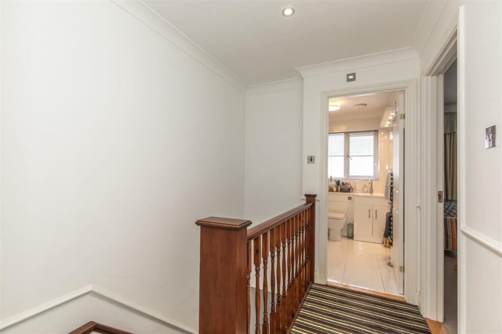 6 Cavendish Mews18.jpg